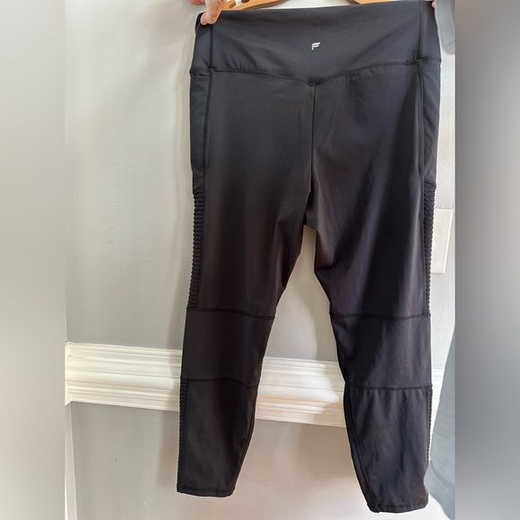 NWT Fabletics Moto leggings - Picture 3 of 10